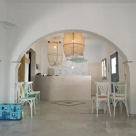 Aeolos Apartahotel Kamarai