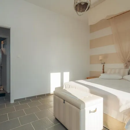 Aeolos Aparthotel