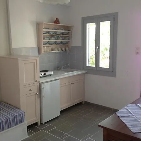 Aparthotel Aeolos