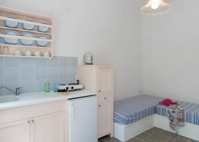 Aeolos Aparthotel Kamarai